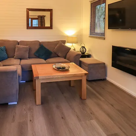 بيت للعطل Fieldside